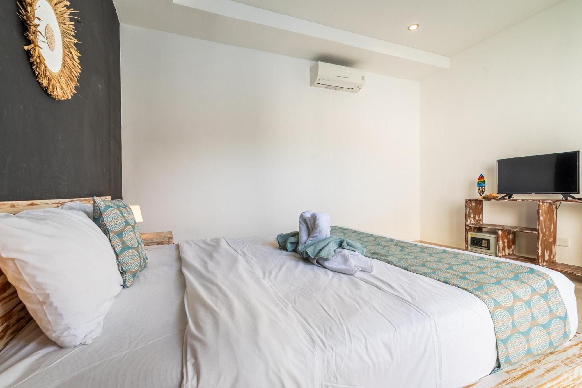 4-Bedroom Pool Villa Near Seminyak Center Εξωτερικό φωτογραφία
