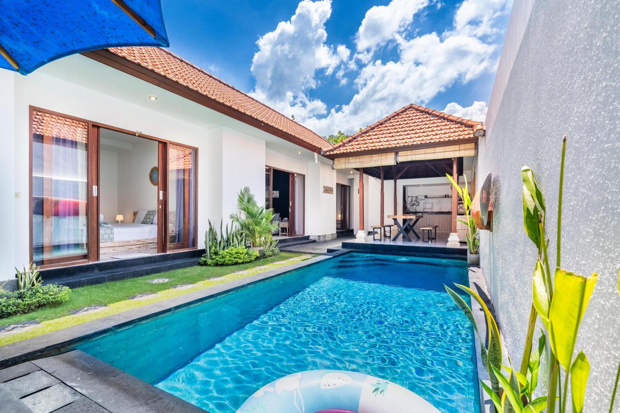 4-Bedroom Pool Villa Near Seminyak Center Εξωτερικό φωτογραφία
