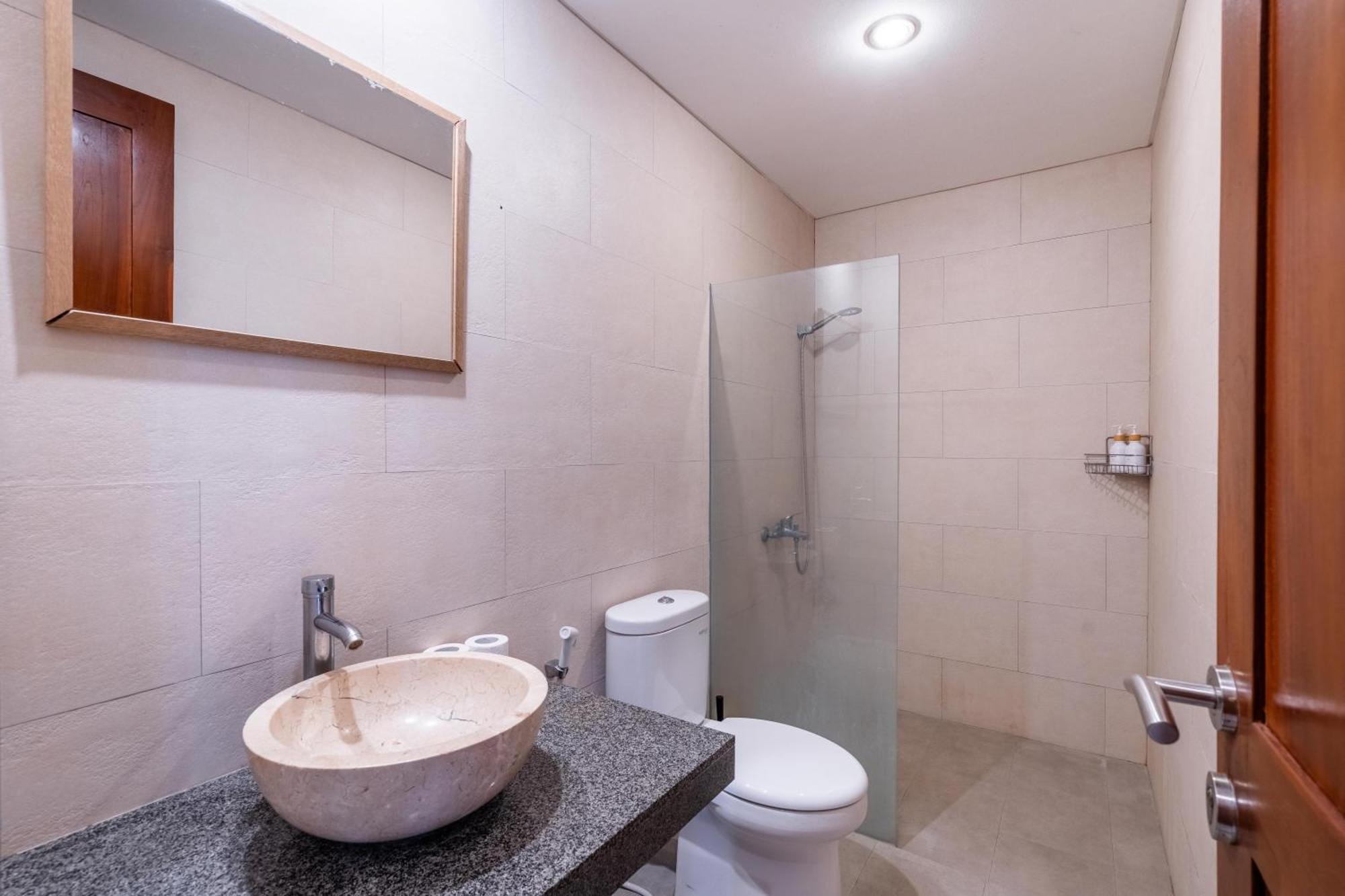 4-Bedroom Pool Villa Near Seminyak Center Εξωτερικό φωτογραφία