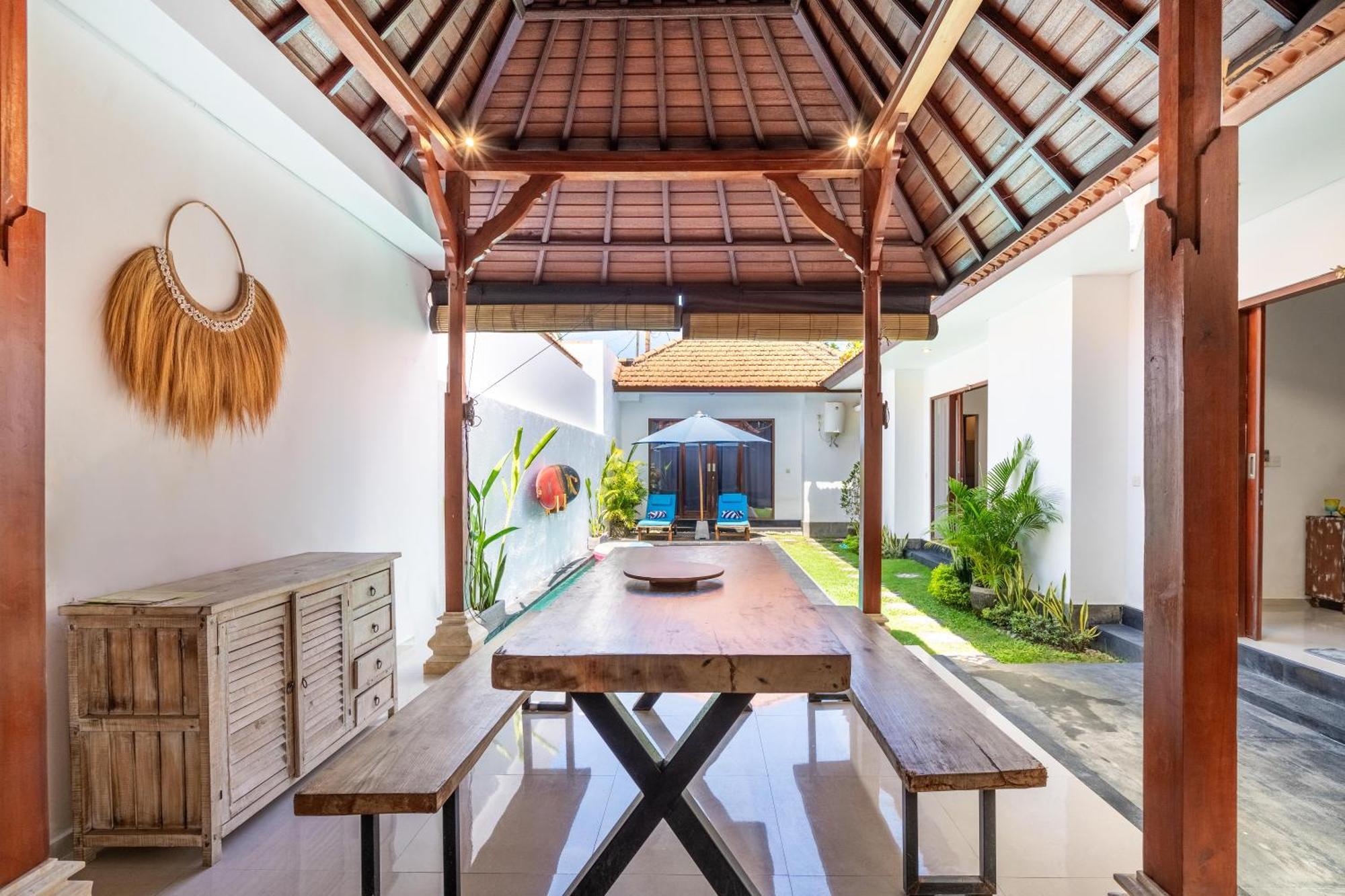 4-Bedroom Pool Villa Near Seminyak Center Εξωτερικό φωτογραφία